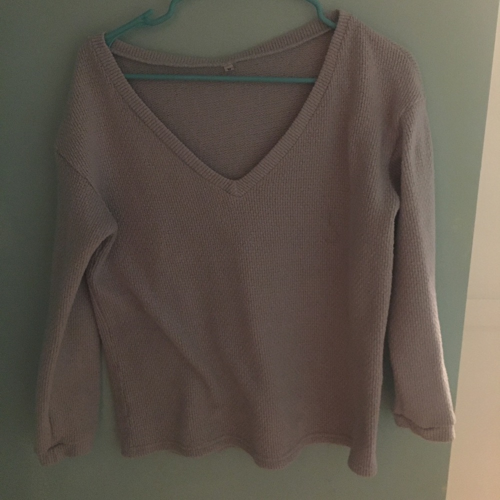 Blueish gray vneck sweater